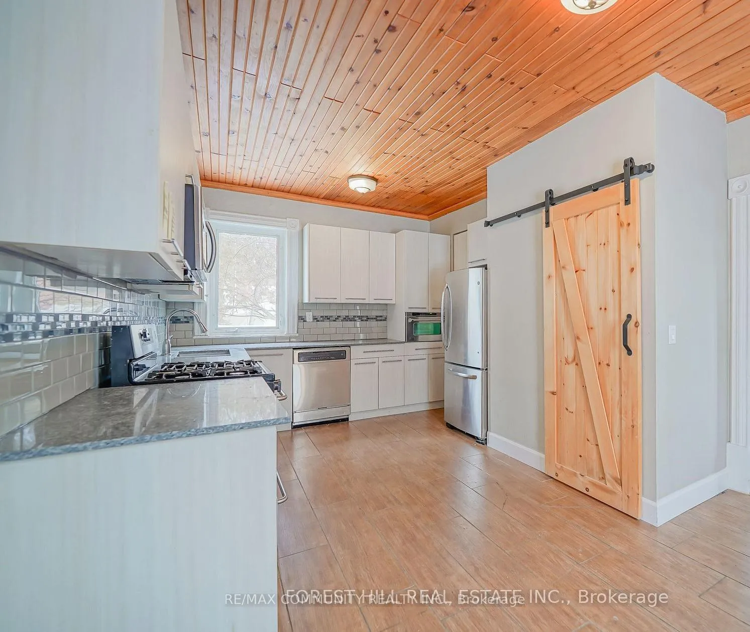 Photo 4 of 21 Forestell Street, New Tecumseth, Tottenham — HOMEH