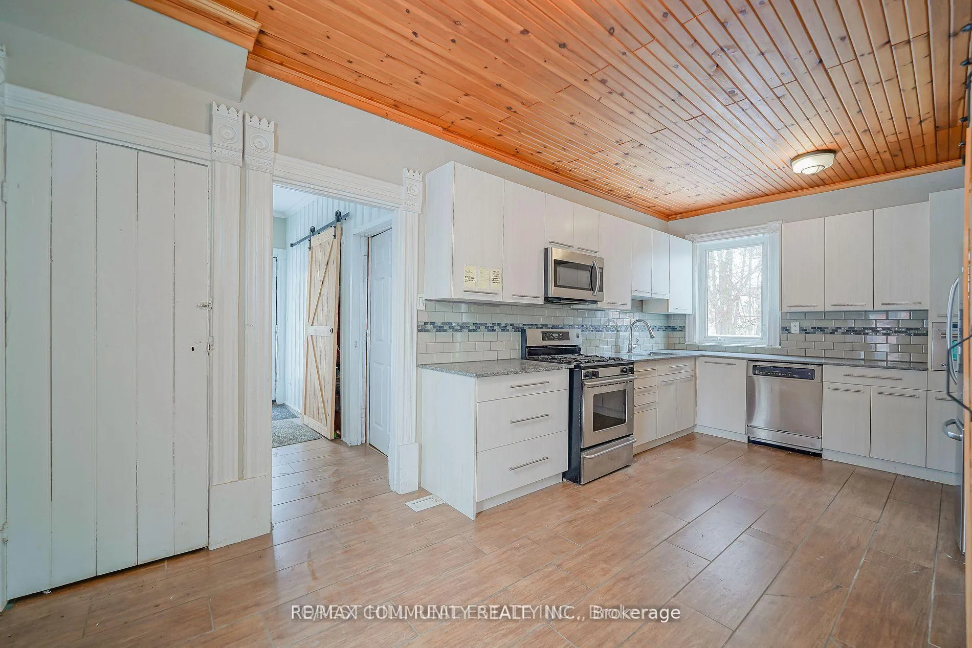 Photo 5 of 21 Forestell Street, New Tecumseth, Tottenham — HOMEH