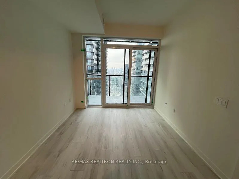 Photo 2 of 110 Broadway Avenue, Toronto, Mount Pleasant West — HOMEH
