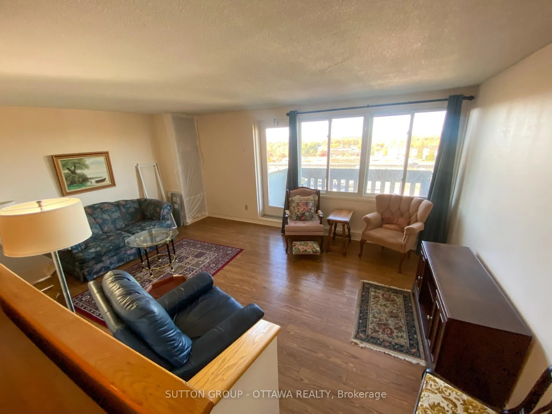 Photo 4 of Unit 603, 1599 Lassiter Terrace, Ottawa, Beaconwood — HOMEH