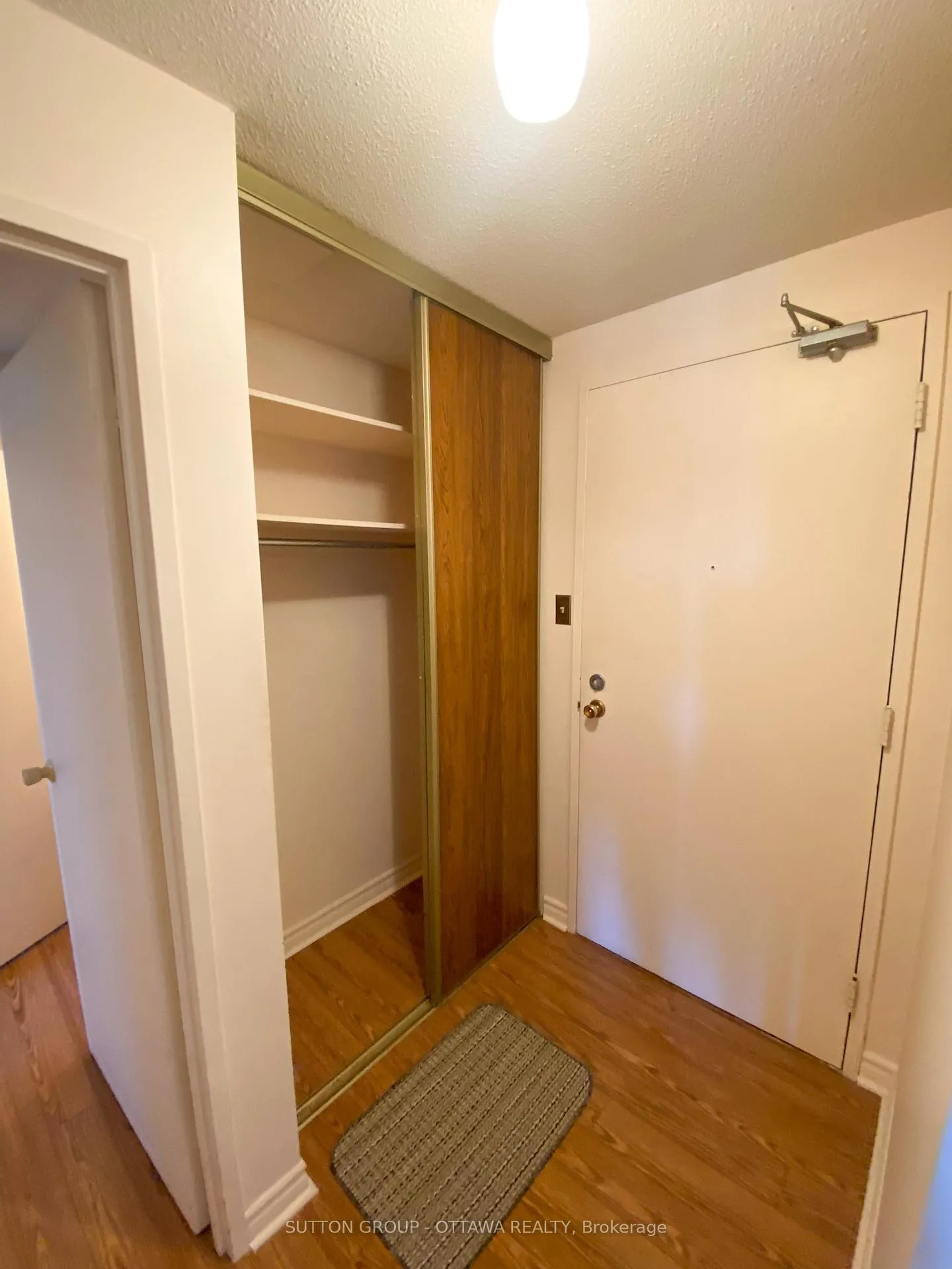 Photo 14 of Unit 603, 1599 Lassiter Terrace, Ottawa, Beaconwood — HOMEH