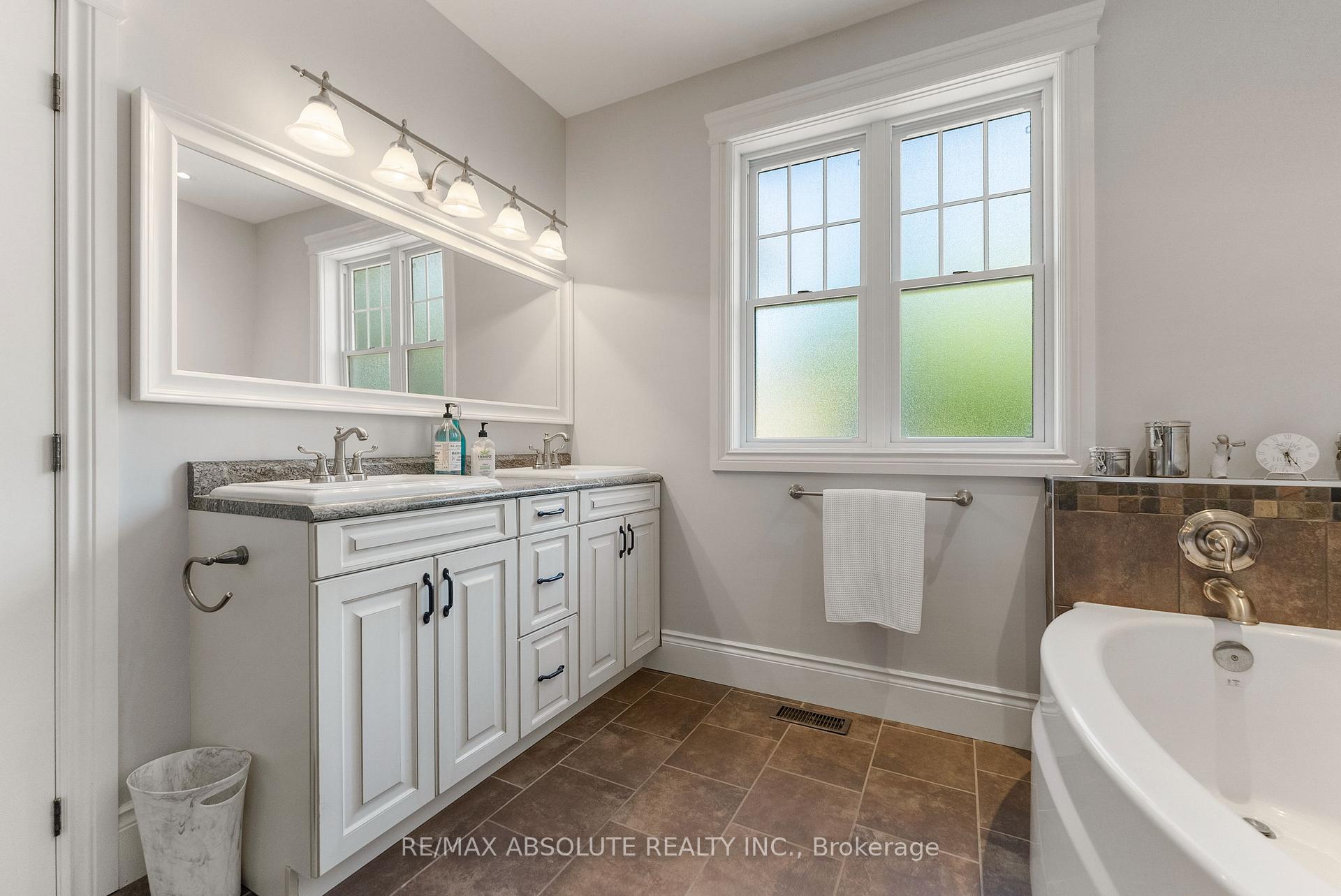 Photo 23 of 37 Fairhaven Place, McNab/Braeside, Mcnab/Braeside Twps — HOMEH