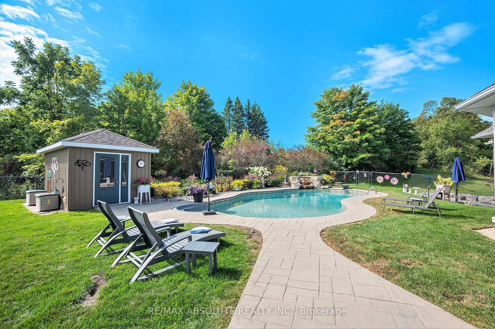 Photo 36 of 37 Fairhaven Place, McNab/Braeside, Mcnab/Braeside Twps — HOMEH
