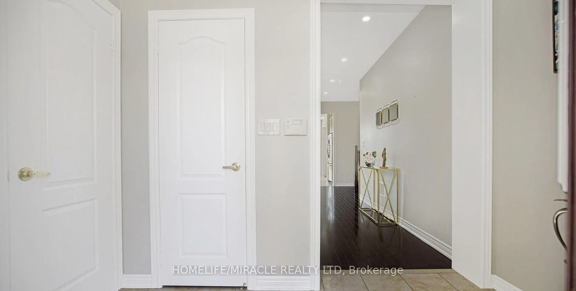 Photo 4 of 58 Masken Circle, Brampton, Northwest Brampton — HOMEH