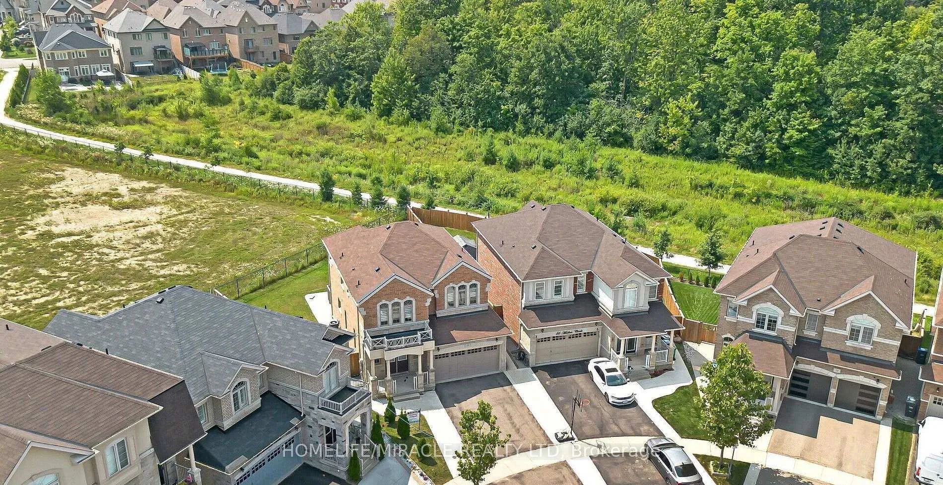 Photo 32 of 58 Masken Circle, Brampton, Northwest Brampton — HOMEH