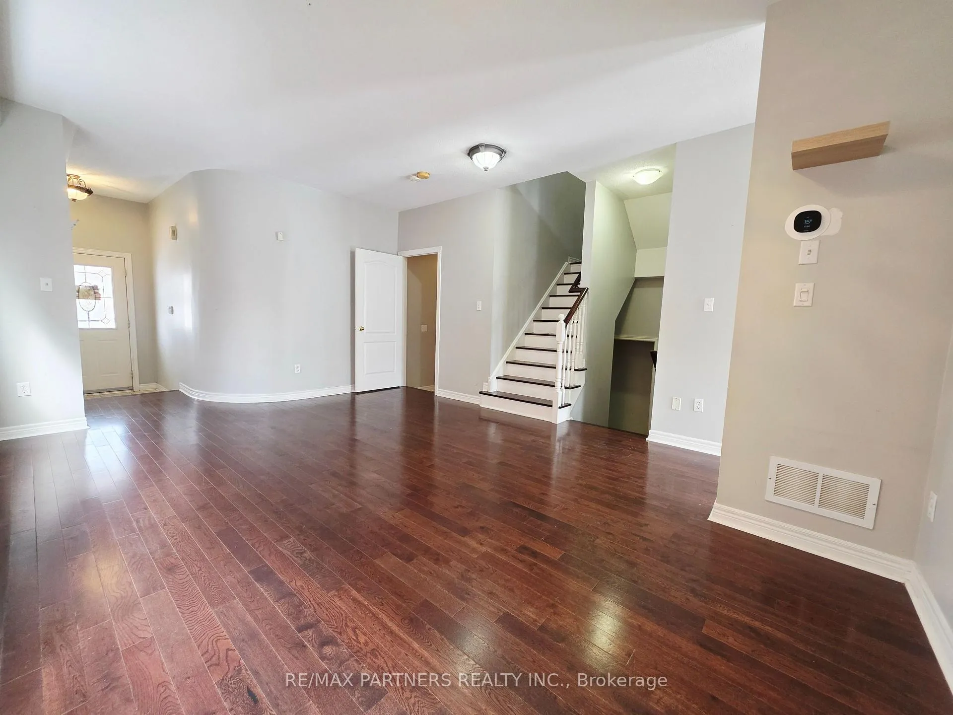 Photo 3 of 126 Collis Drive, Aurora, Bayview Northeast — HOMEH