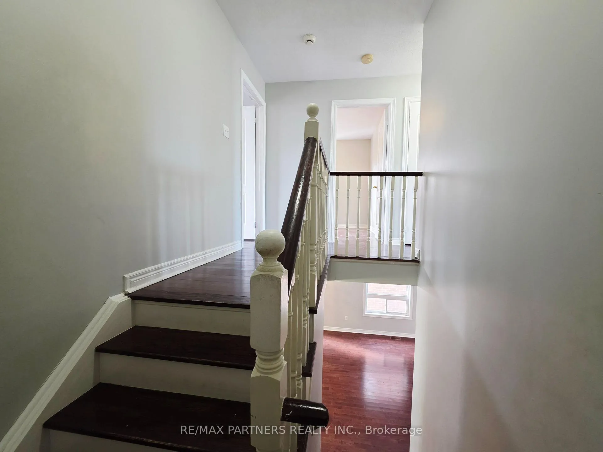 Photo 19 of 126 Collis Drive, Aurora, Bayview Northeast — HOMEH