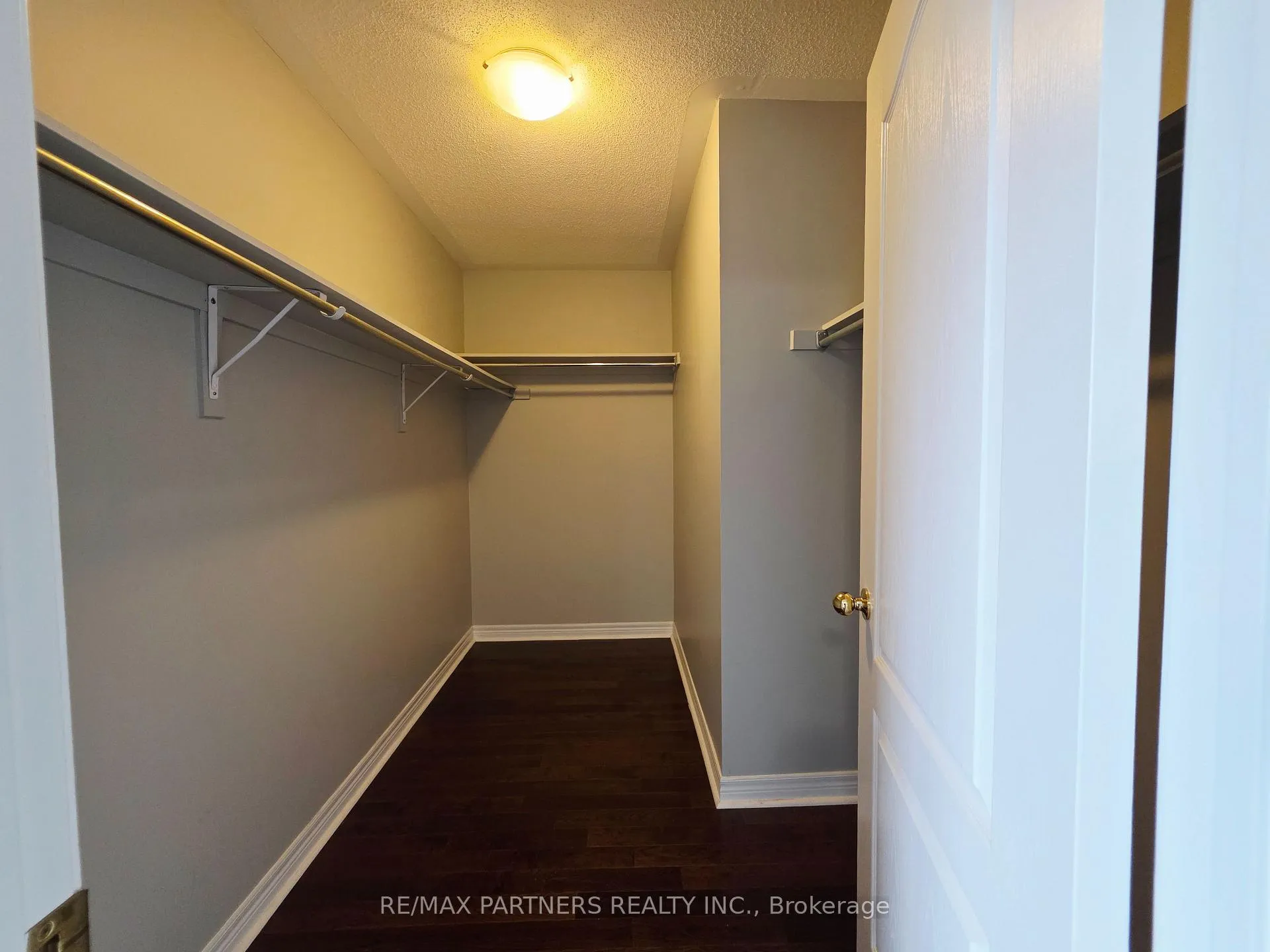 Photo 21 of 126 Collis Drive, Aurora, Bayview Northeast — HOMEH