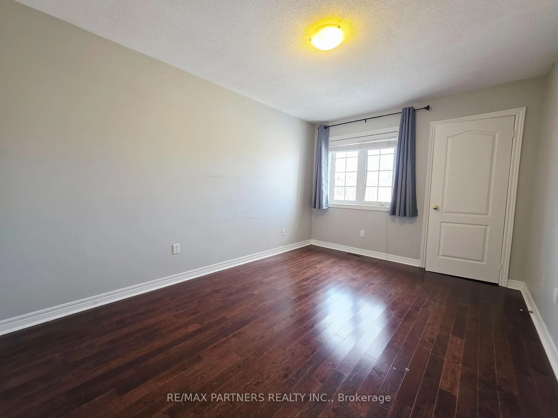 Photo 31 of 126 Collis Drive, Aurora, Bayview Northeast — HOMEH