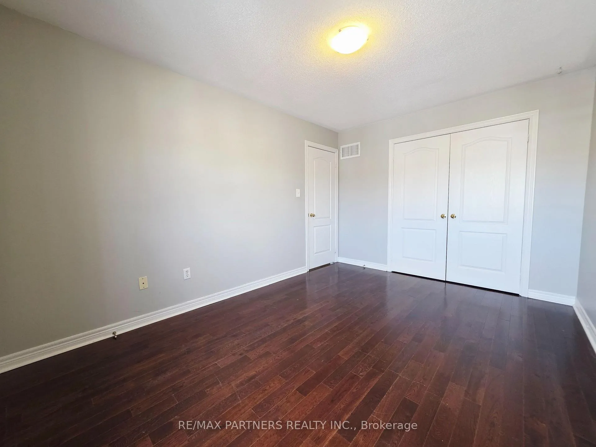 Photo 33 of 126 Collis Drive, Aurora, Bayview Northeast — HOMEH