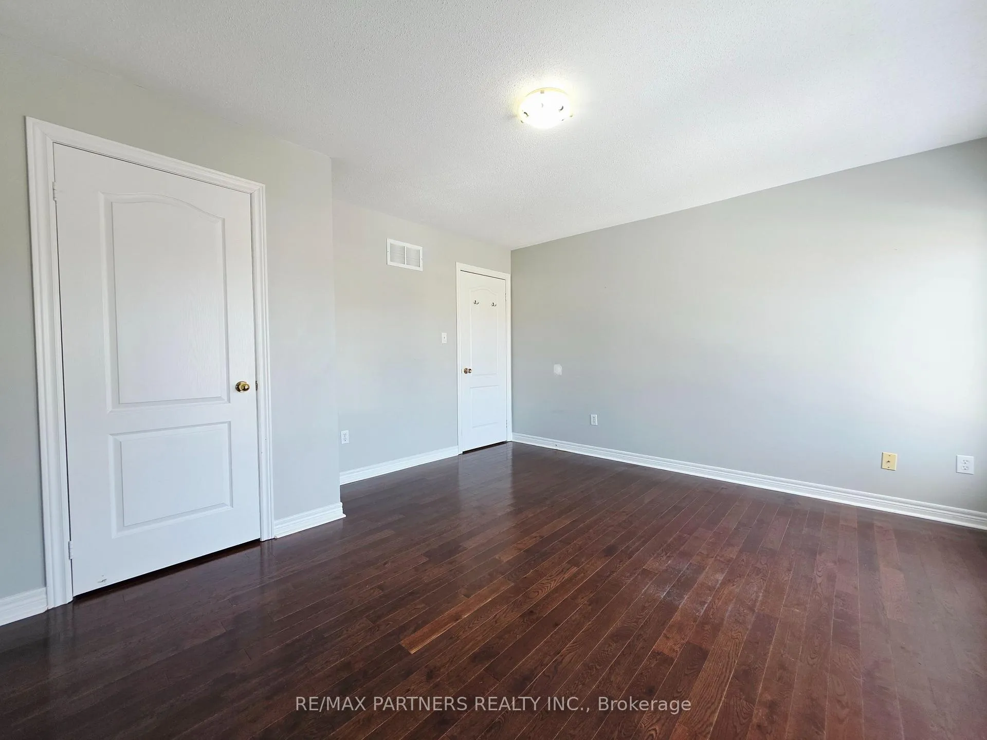 Photo 36 of 126 Collis Drive, Aurora, Bayview Northeast — HOMEH