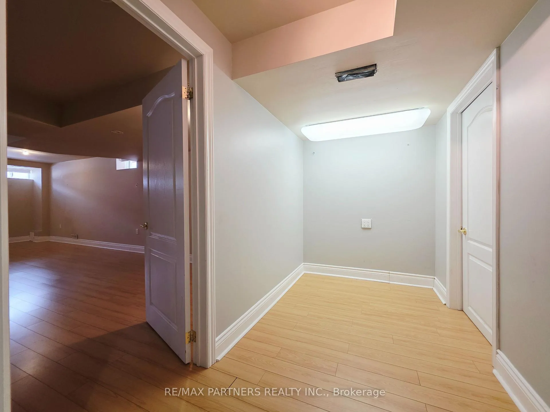 Photo 47 of 126 Collis Drive, Aurora, Bayview Northeast — HOMEH