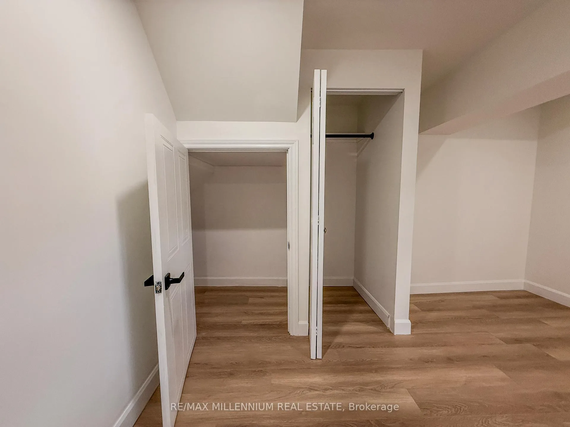 Photo 17 of 14 Sallis Drive, Ajax, South East — HOMEH