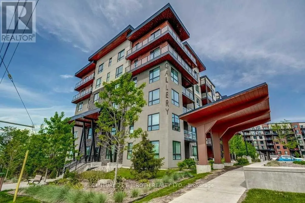 Front of Unit 605, 300 Essa Road