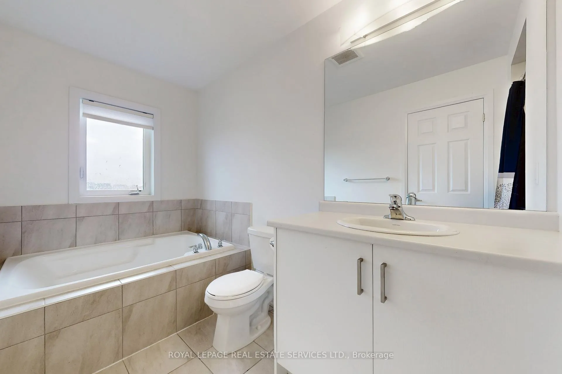 Photo 11 of 161 Brighton Lane, Thorold, Rolling Meadows — HOMEH