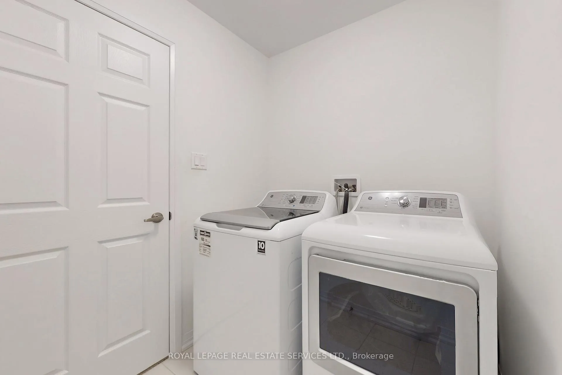 Photo 16 of 161 Brighton Lane, Thorold, Rolling Meadows — HOMEH