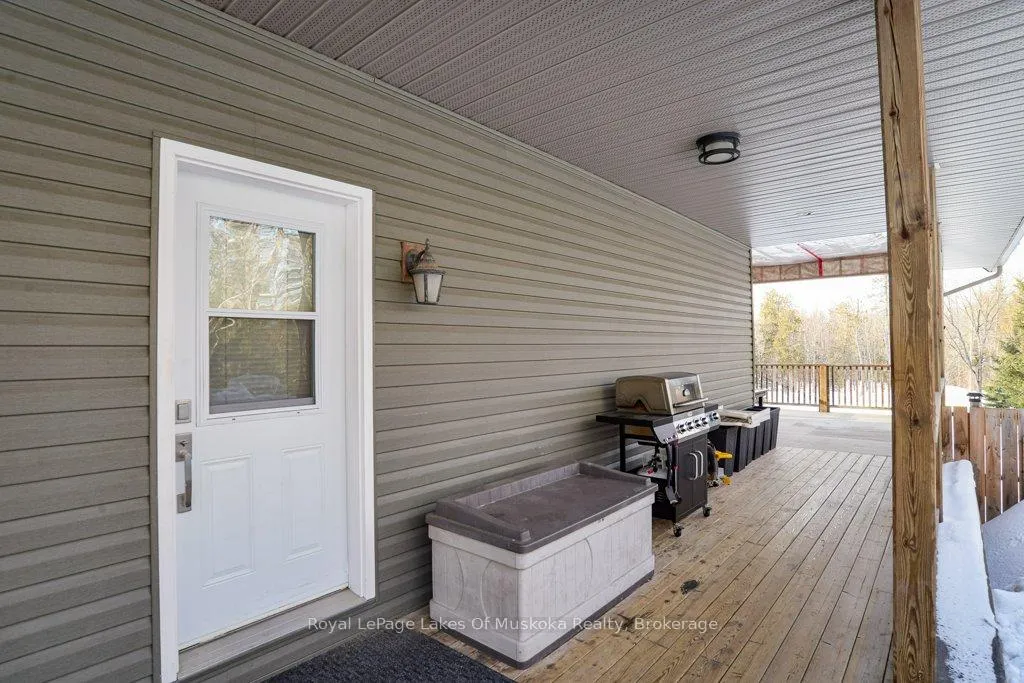 Photo 6 of 2411 Hwy. 118 E., Bracebridge, Draper — HOMEH