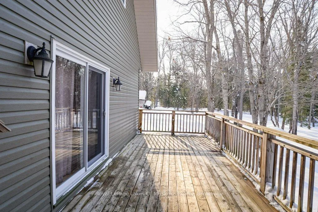 Photo 7 of 2411 Hwy. 118 E., Bracebridge, Draper — HOMEH