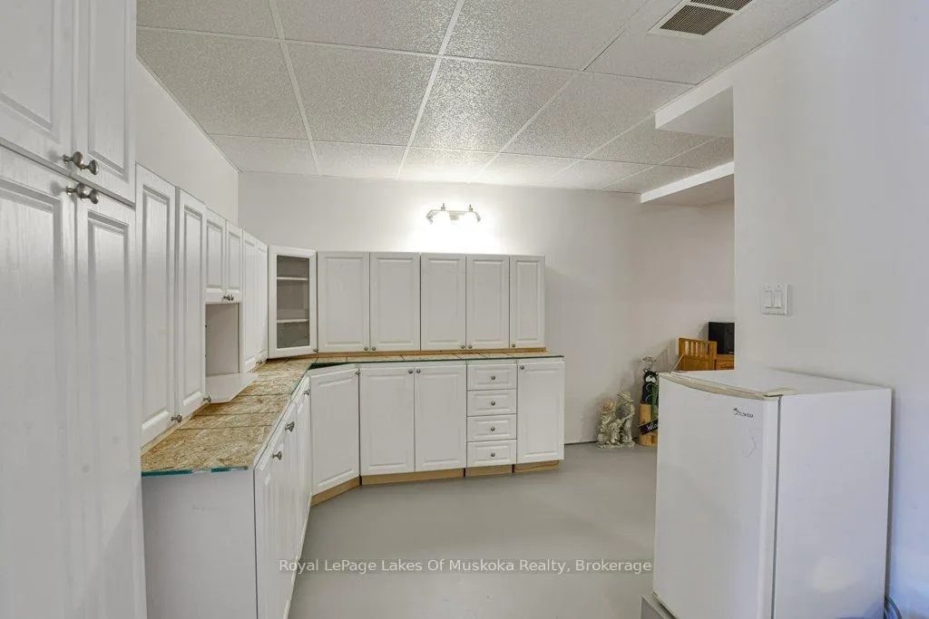 Photo 43 of 2411 Hwy. 118 E., Bracebridge, Draper — HOMEH