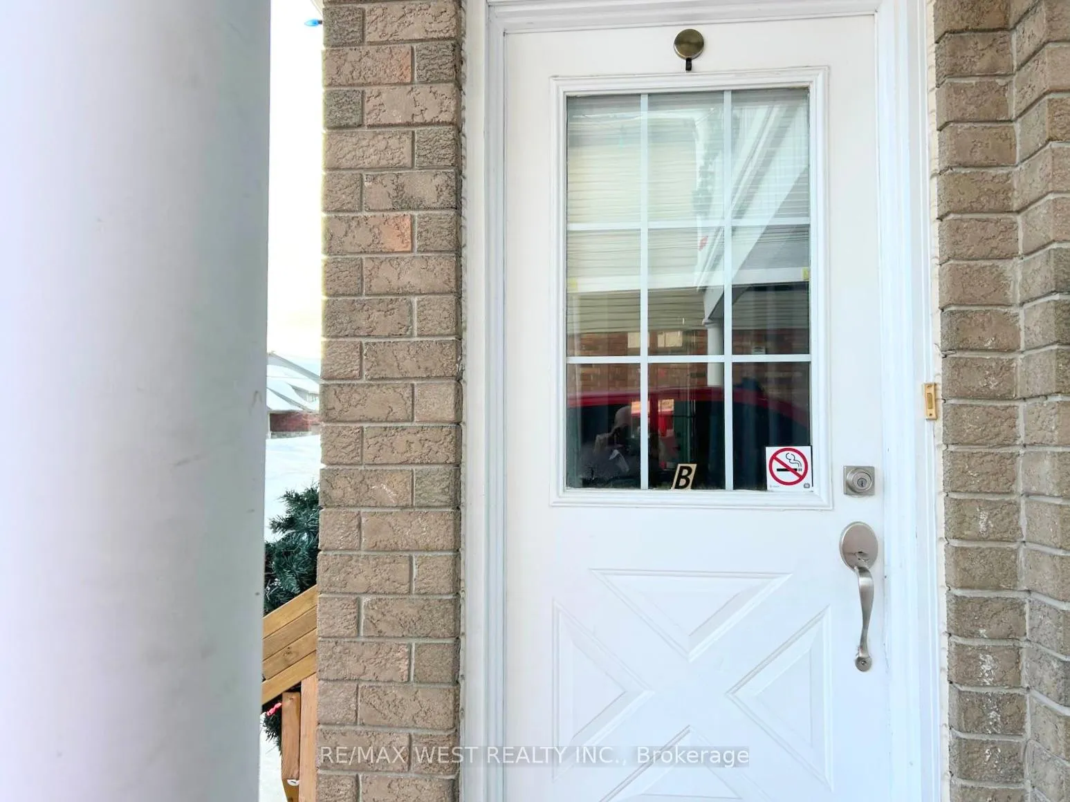 Photo 3 of Unit B, 358 Edgehill Drive, Barrie, Sandy Hollow — HOMEH