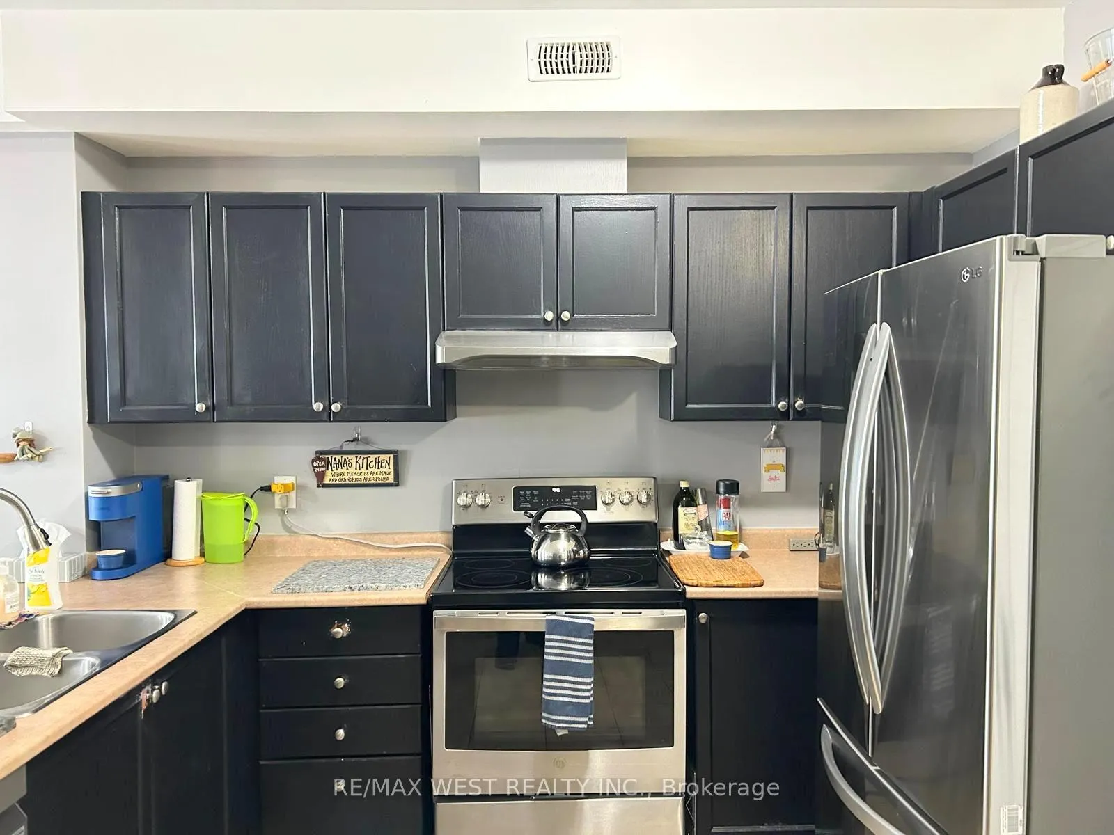 Photo 6 of Unit B, 358 Edgehill Drive, Barrie, Sandy Hollow — HOMEH