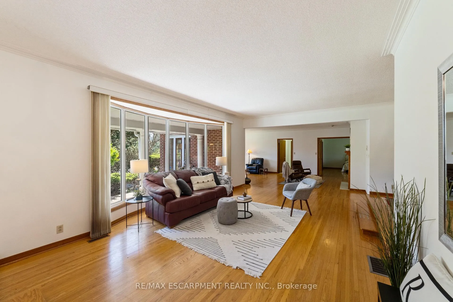 Photo 5 of 1411 Beaufort Drive, Burlington, Tyandaga — HOMEH