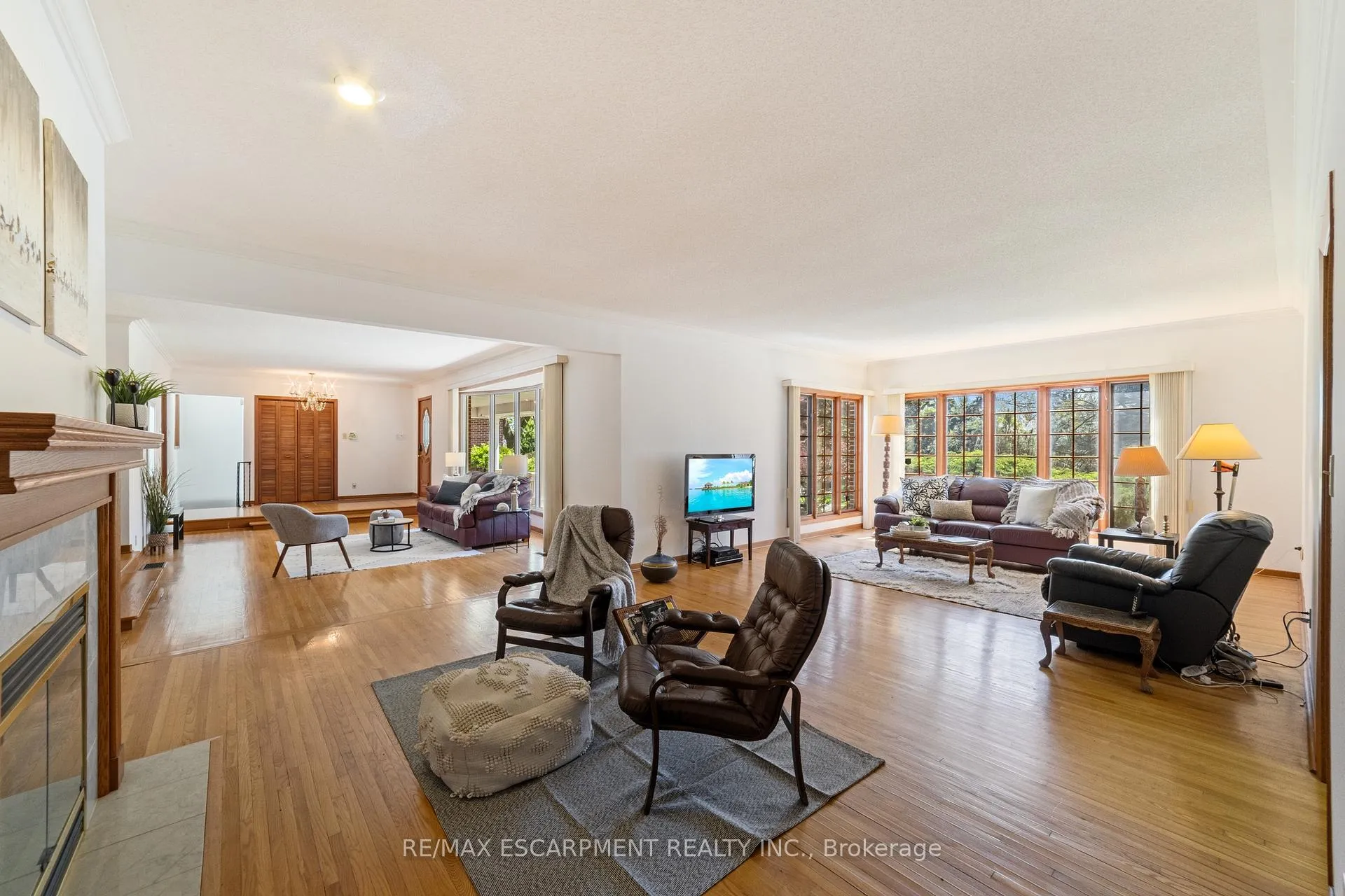 Photo 8 of 1411 Beaufort Drive, Burlington, Tyandaga — HOMEH