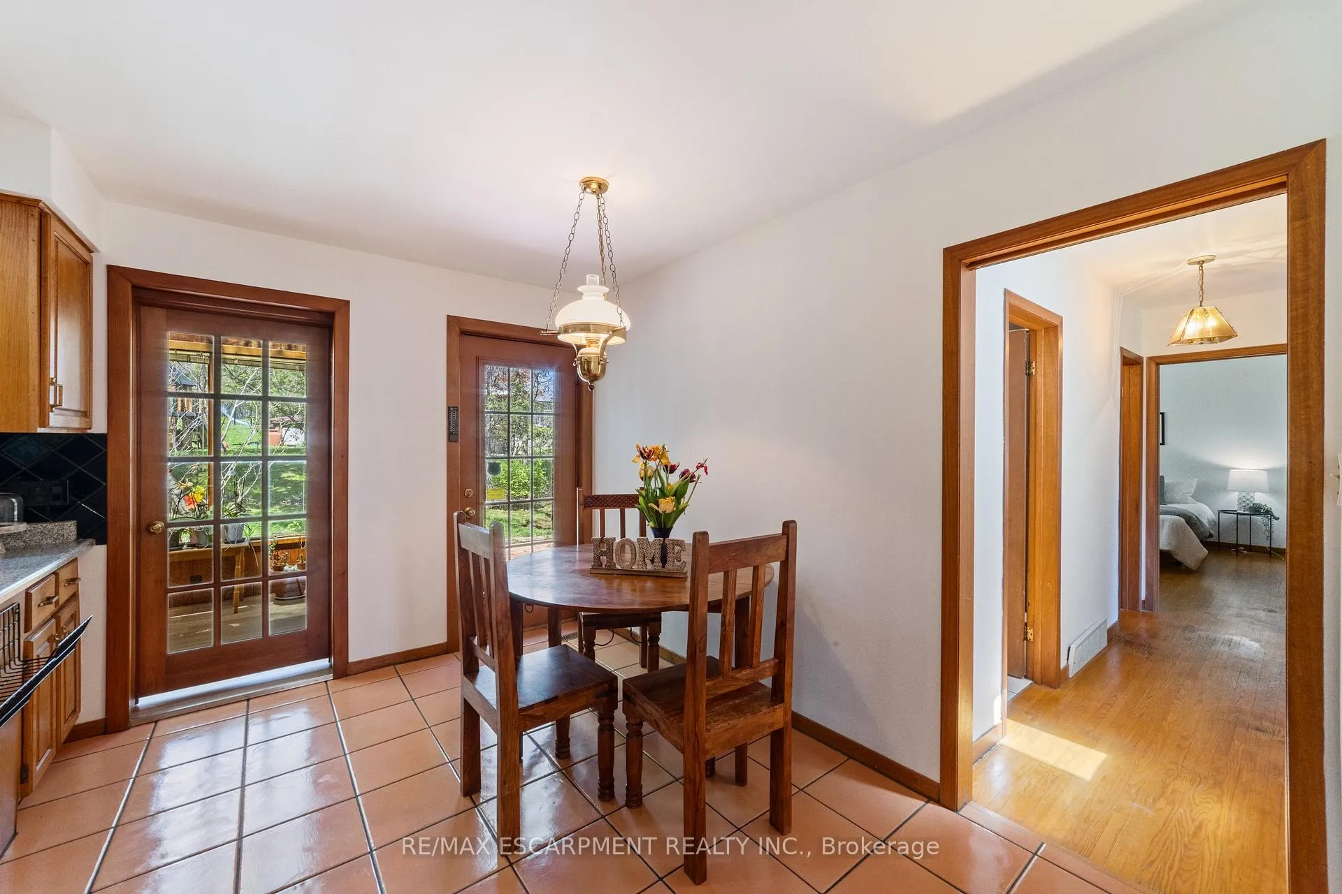 Photo 13 of 1411 Beaufort Drive, Burlington, Tyandaga — HOMEH