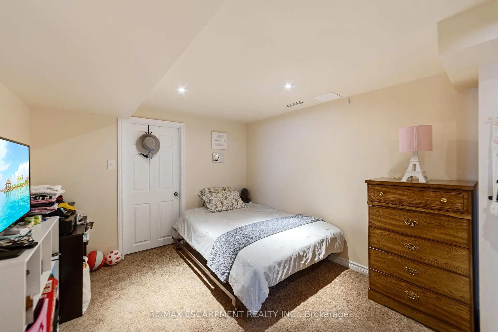 Photo 27 of 1411 Beaufort Drive, Burlington, Tyandaga — HOMEH