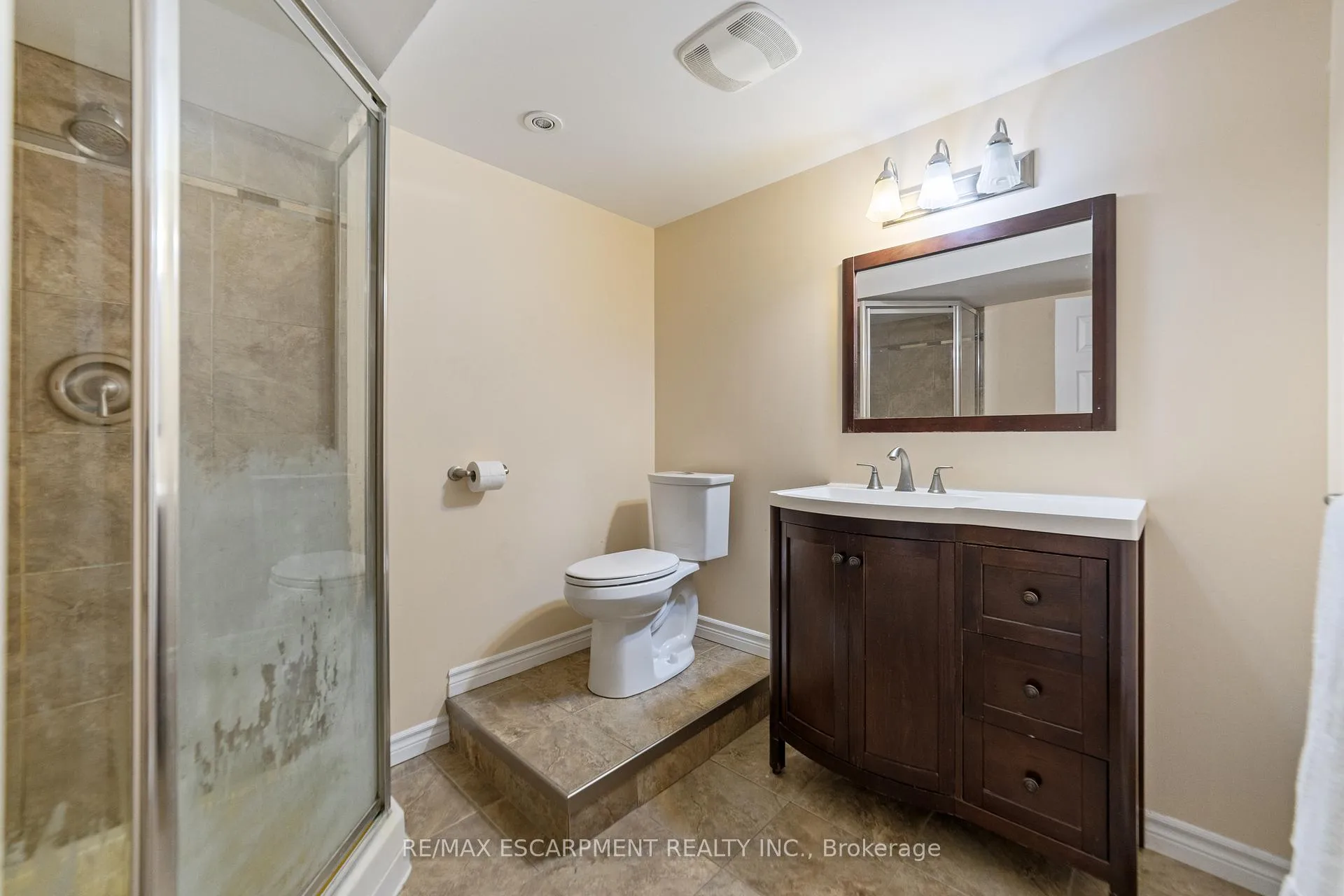 Photo 29 of 1411 Beaufort Drive, Burlington, Tyandaga — HOMEH