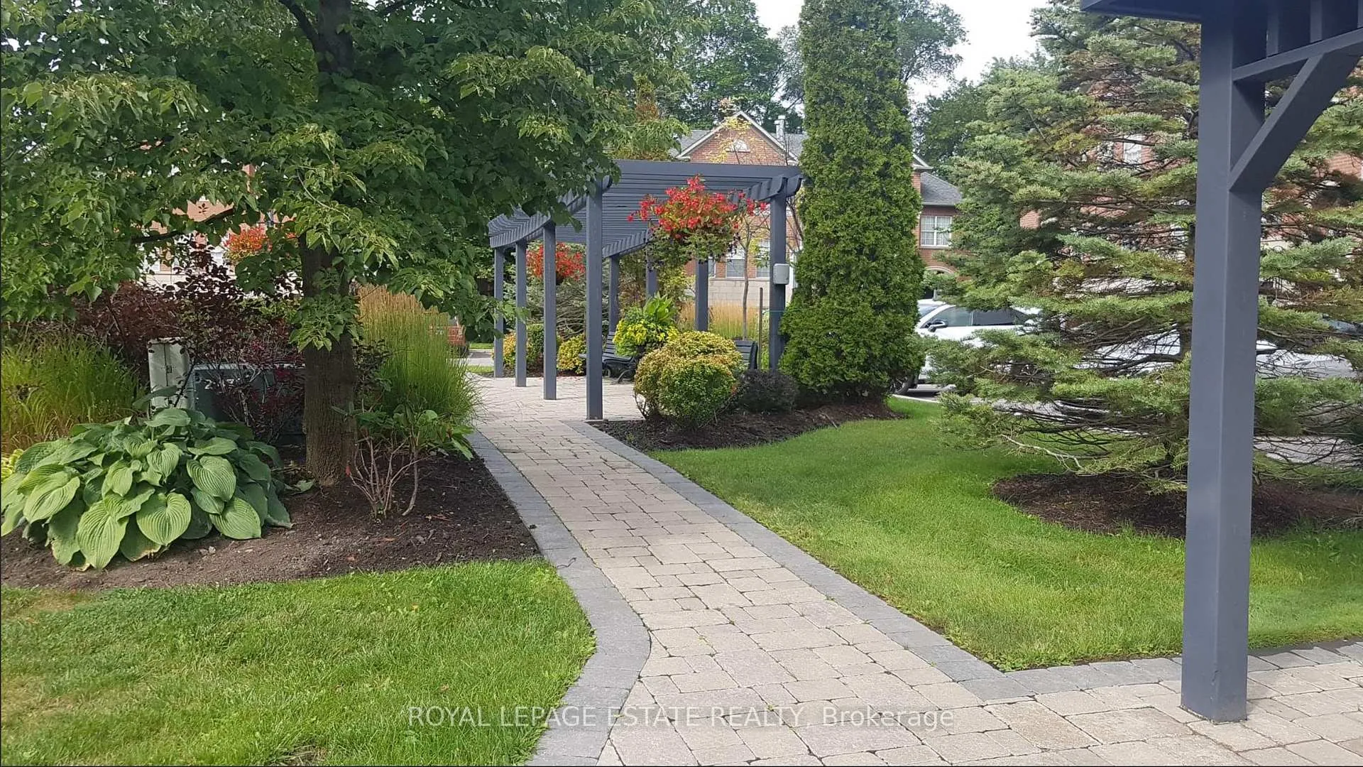 Photo 2 of Unit 8, 8038 Yonge Street, Vaughan, Uplands — HOMEH