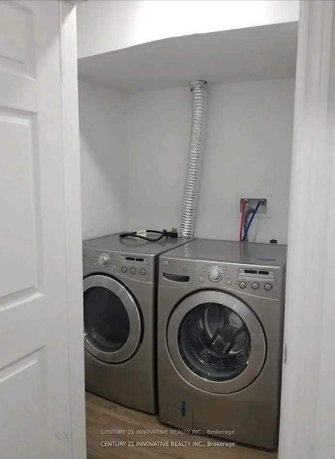 Photo 4 of 1280 Amherst Gate, Oshawa, Kedron — HOMEH