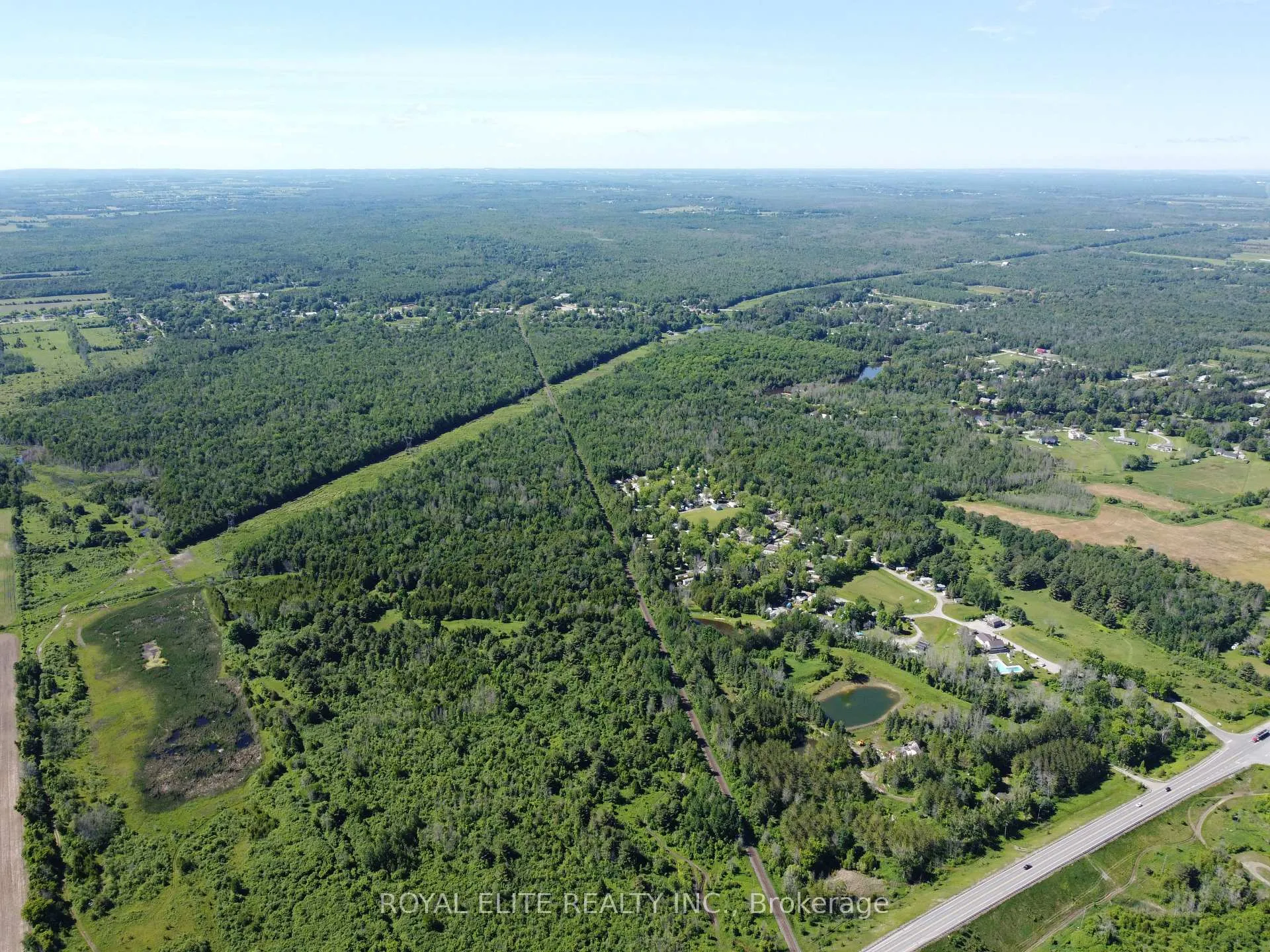 Photo 22 of 30705 Highway -48 Road, Georgina, Pefferlaw — HOMEH