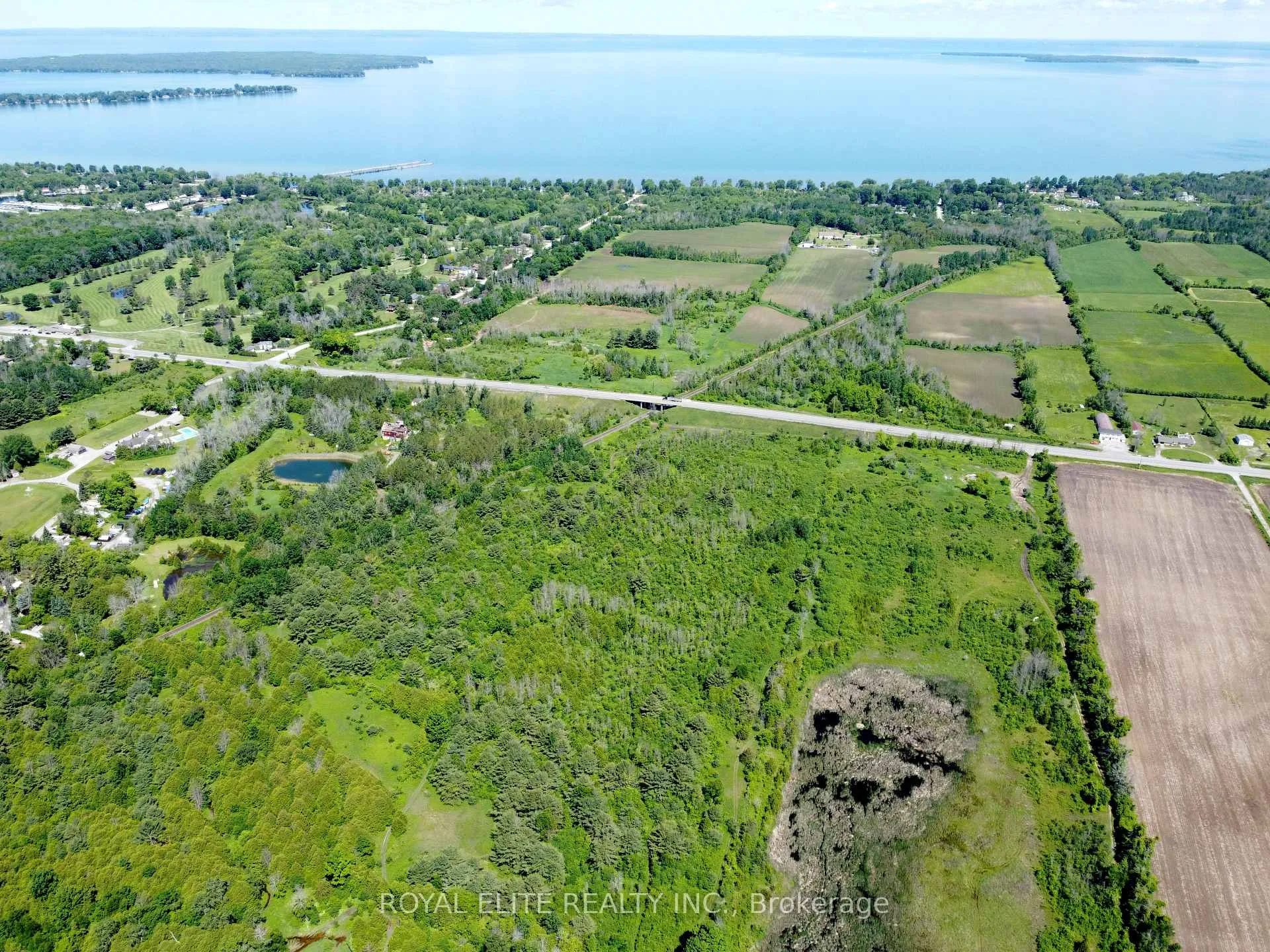 Photo 25 of 30705 Highway -48 Road, Georgina, Pefferlaw — HOMEH