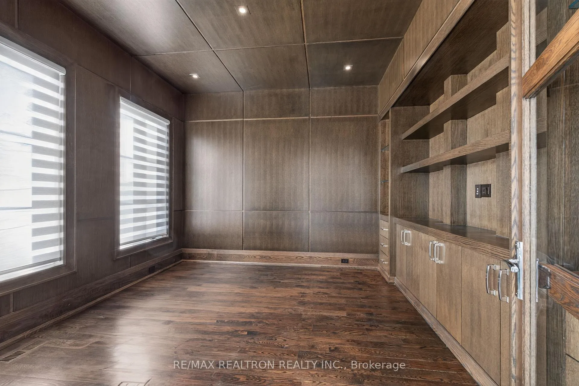 Photo 11 of 38 Kirk Drive, Markham, Royal Orchard — HOMEH