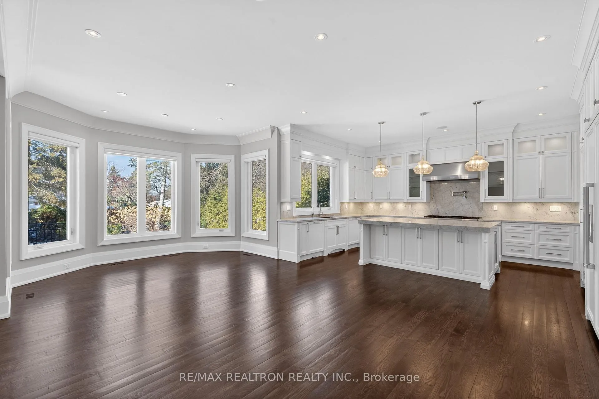 Photo 27 of 38 Kirk Drive, Markham, Royal Orchard — HOMEH