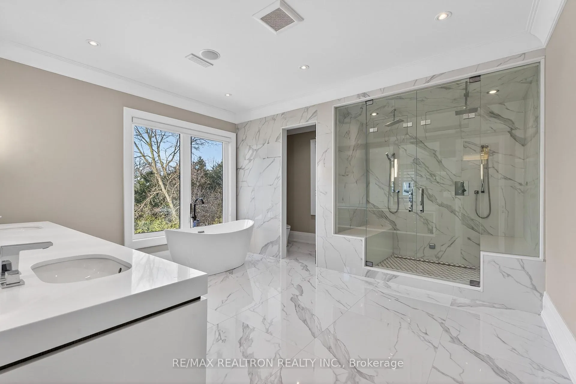 Photo 40 of 38 Kirk Drive, Markham, Royal Orchard — HOMEH