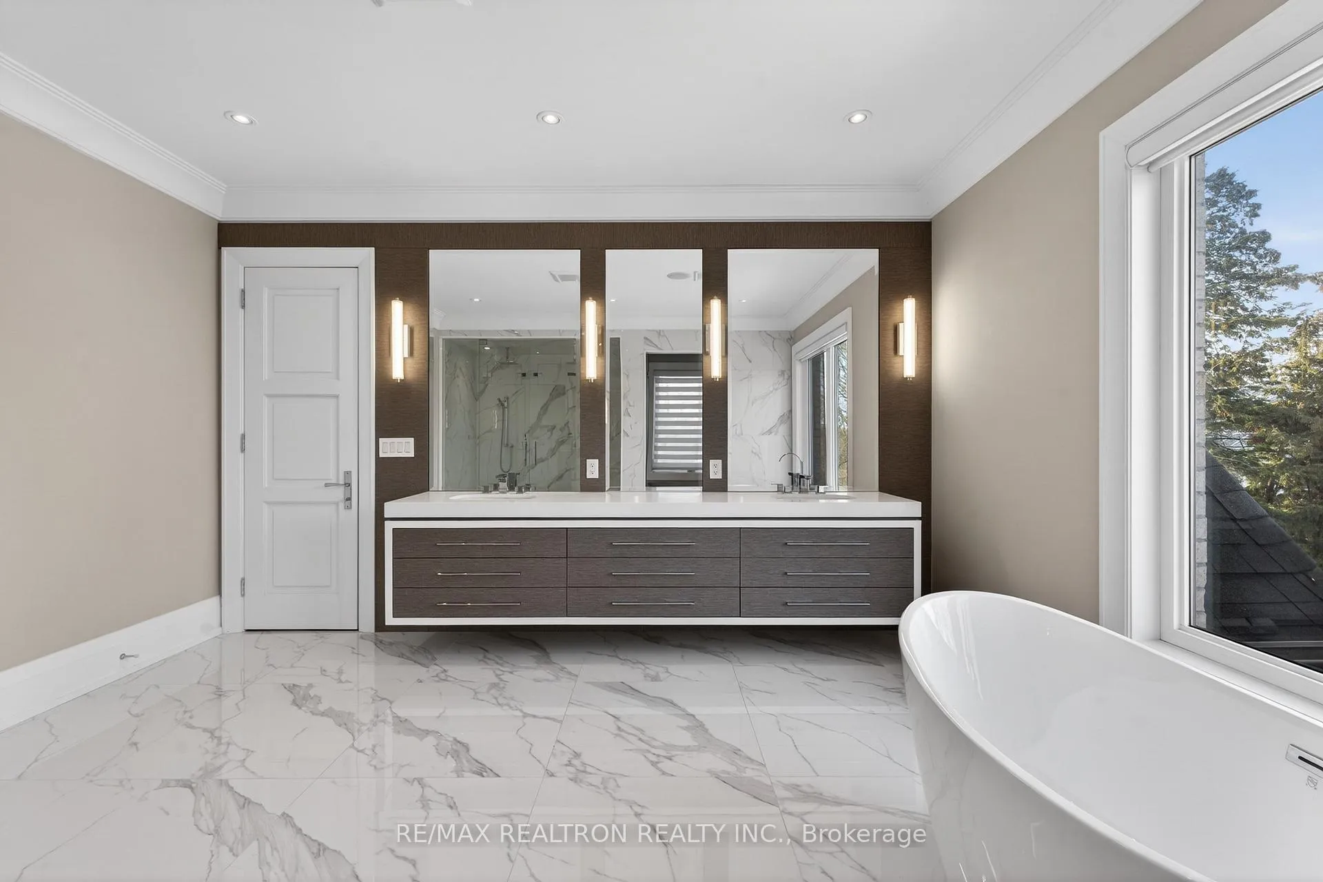 Photo 42 of 38 Kirk Drive, Markham, Royal Orchard — HOMEH