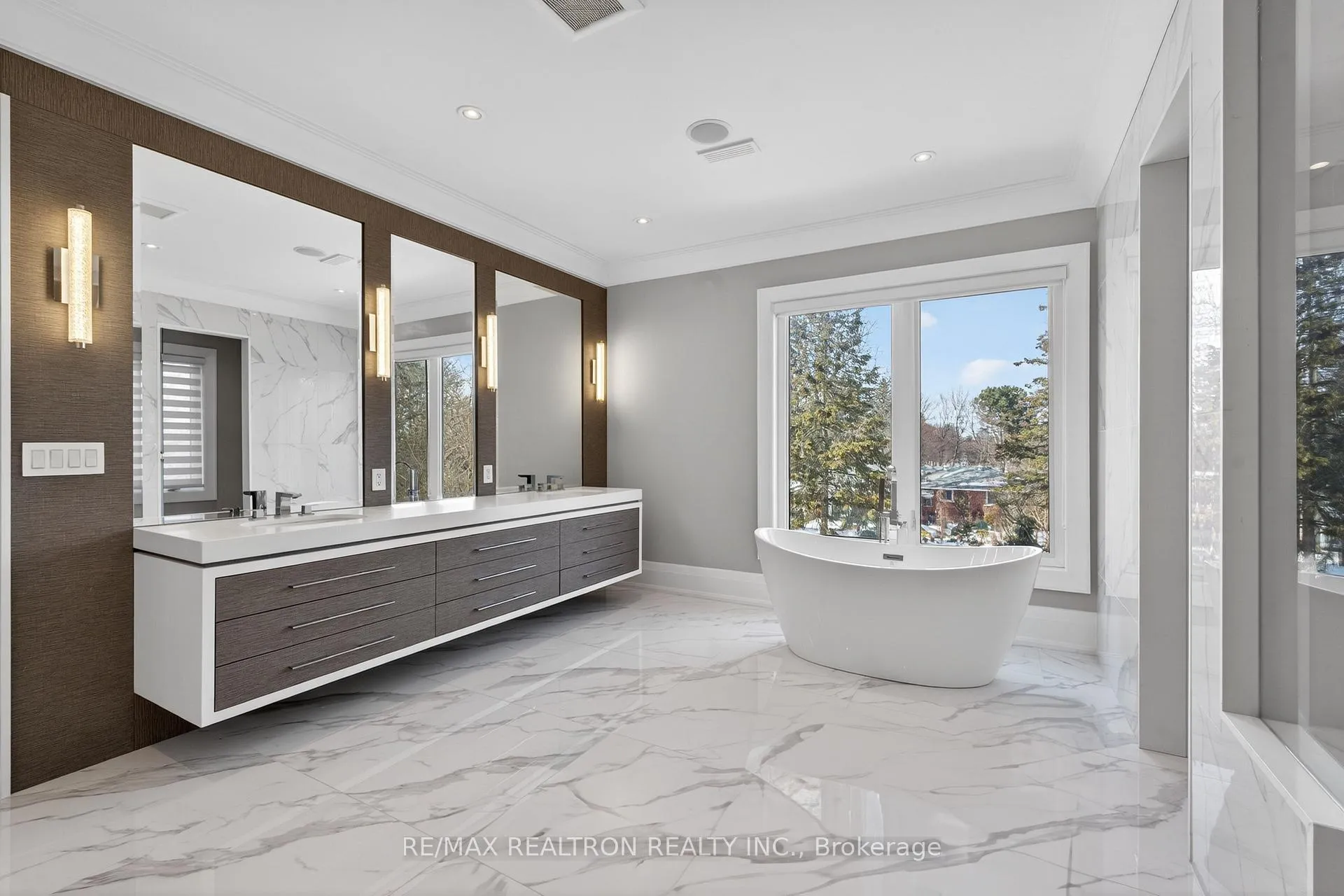 Photo 43 of 38 Kirk Drive, Markham, Royal Orchard — HOMEH
