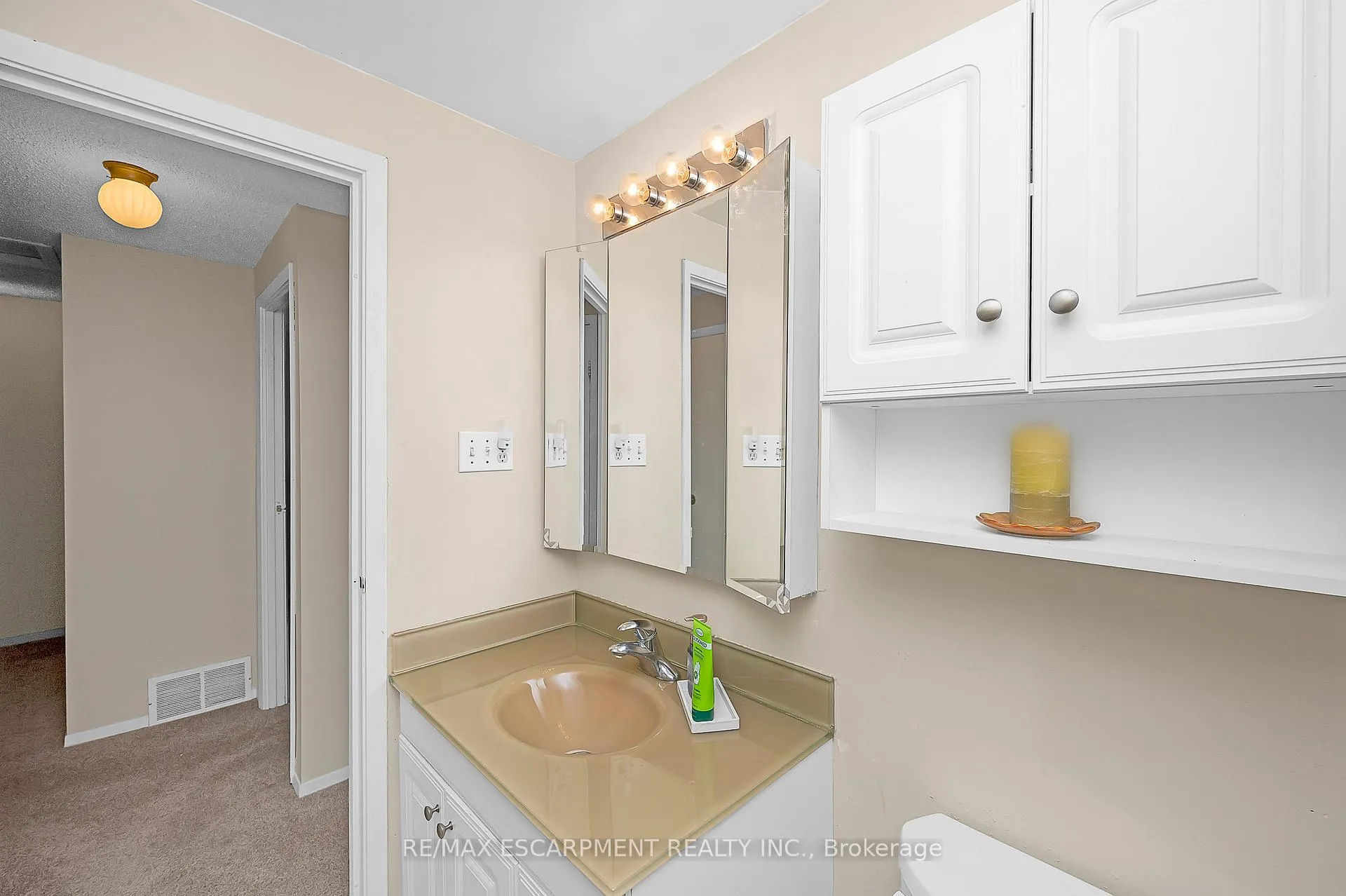 Photo 17 of Unit L80, 223 Pioneer Drive, Kitchener — HOMEH