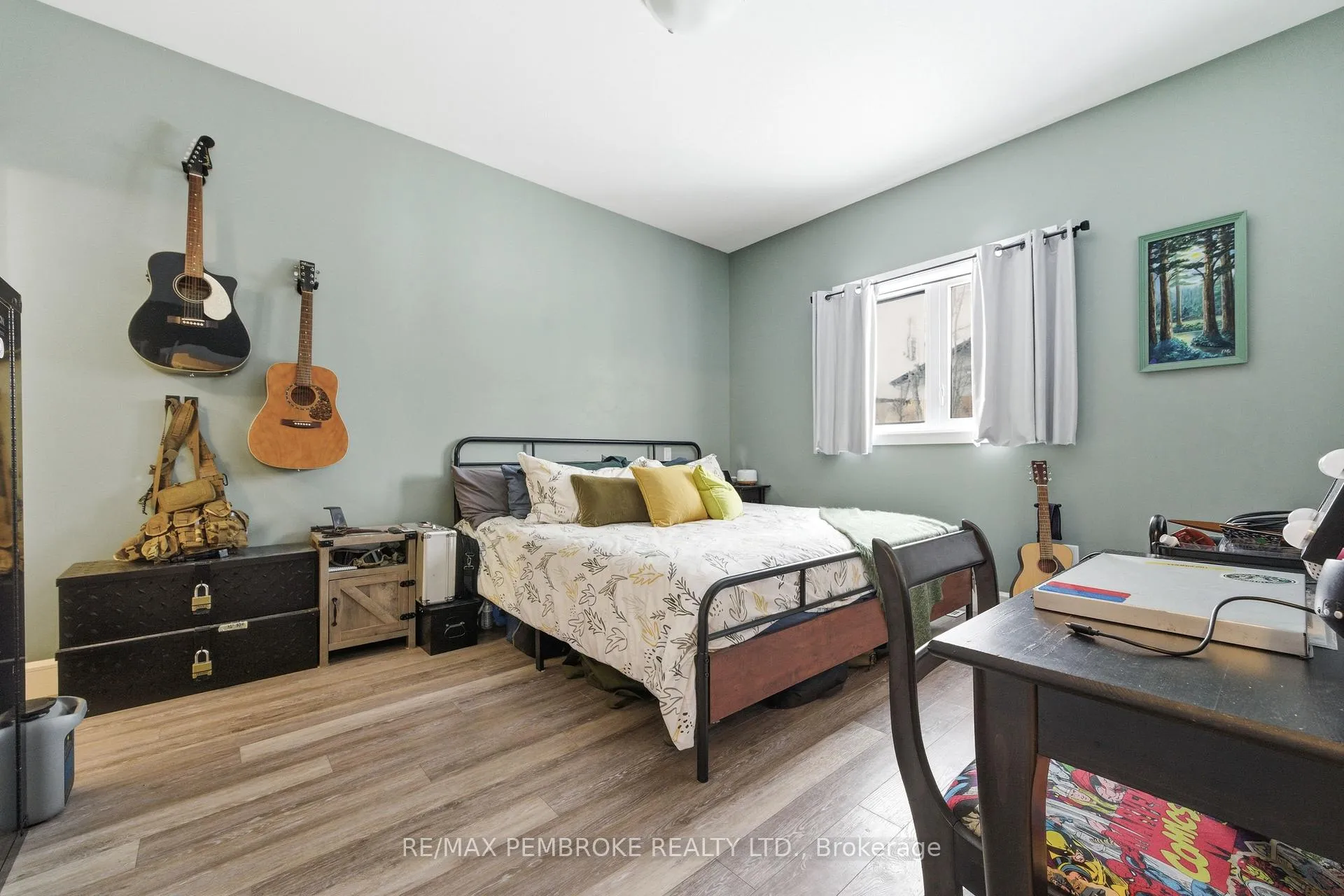 Photo 14 of 5 Harry Street, Petawawa — HOMEH