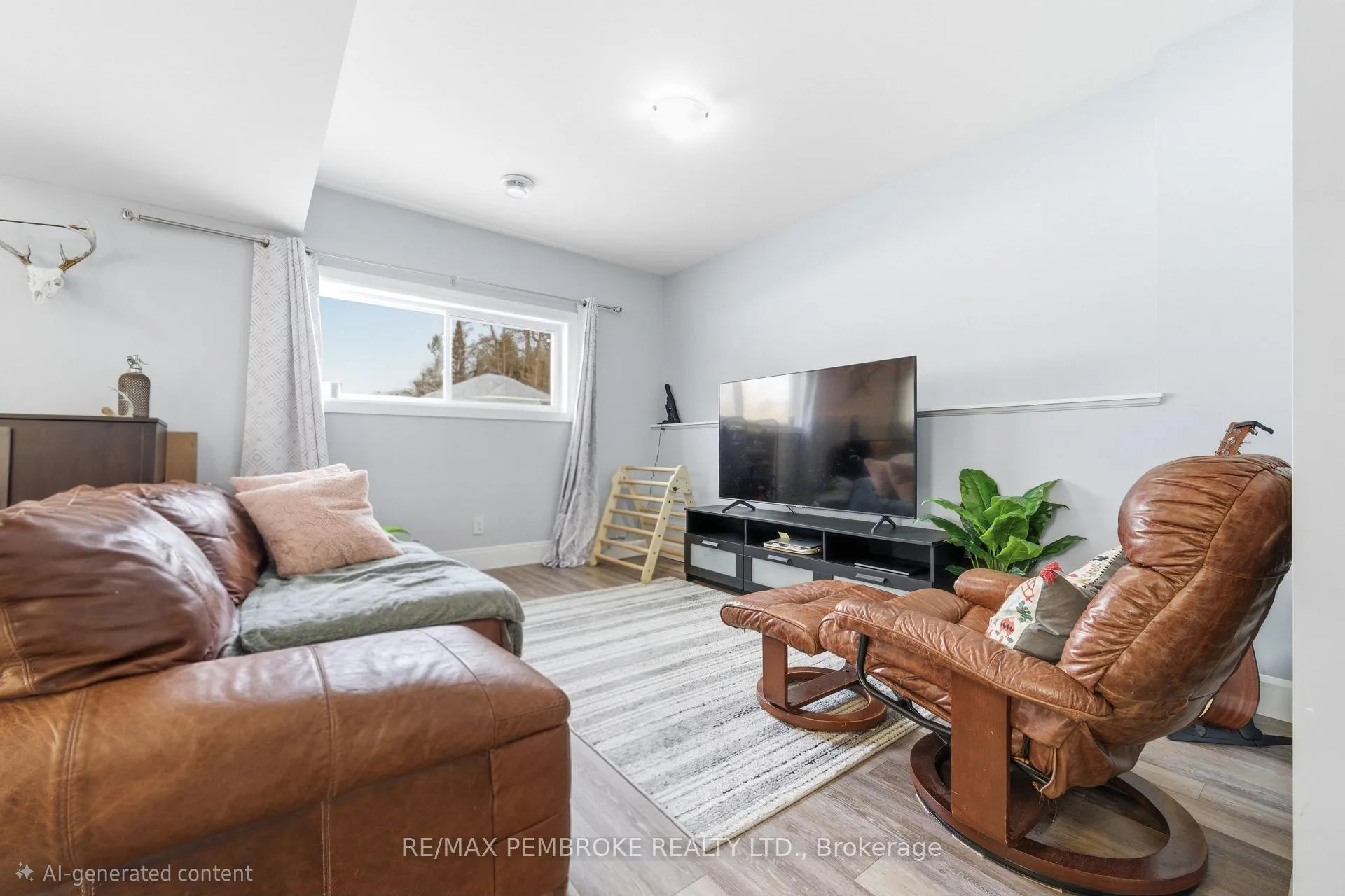 Photo 27 of 5 Harry Street, Petawawa — HOMEH