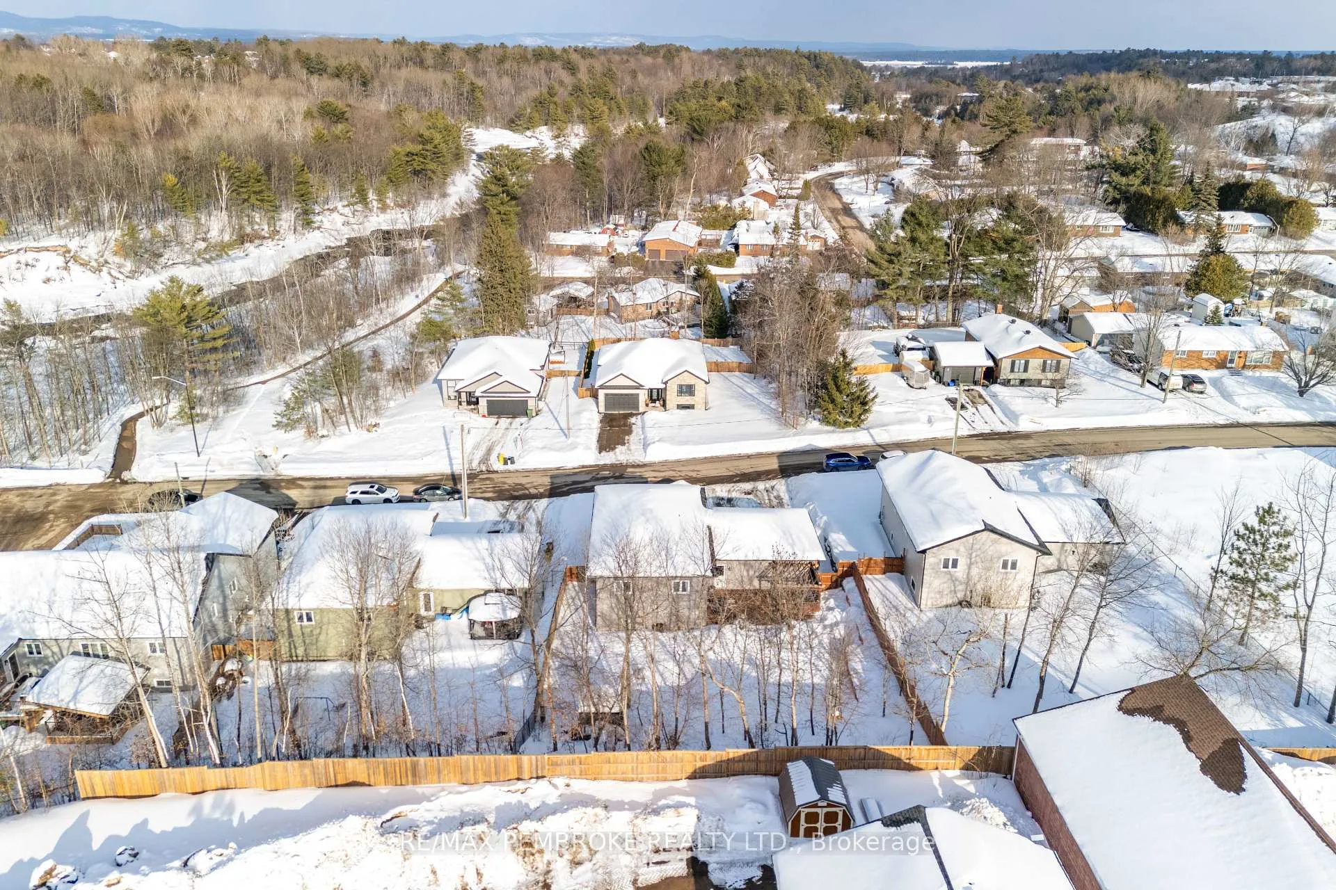 Photo 44 of 5 Harry Street, Petawawa — HOMEH