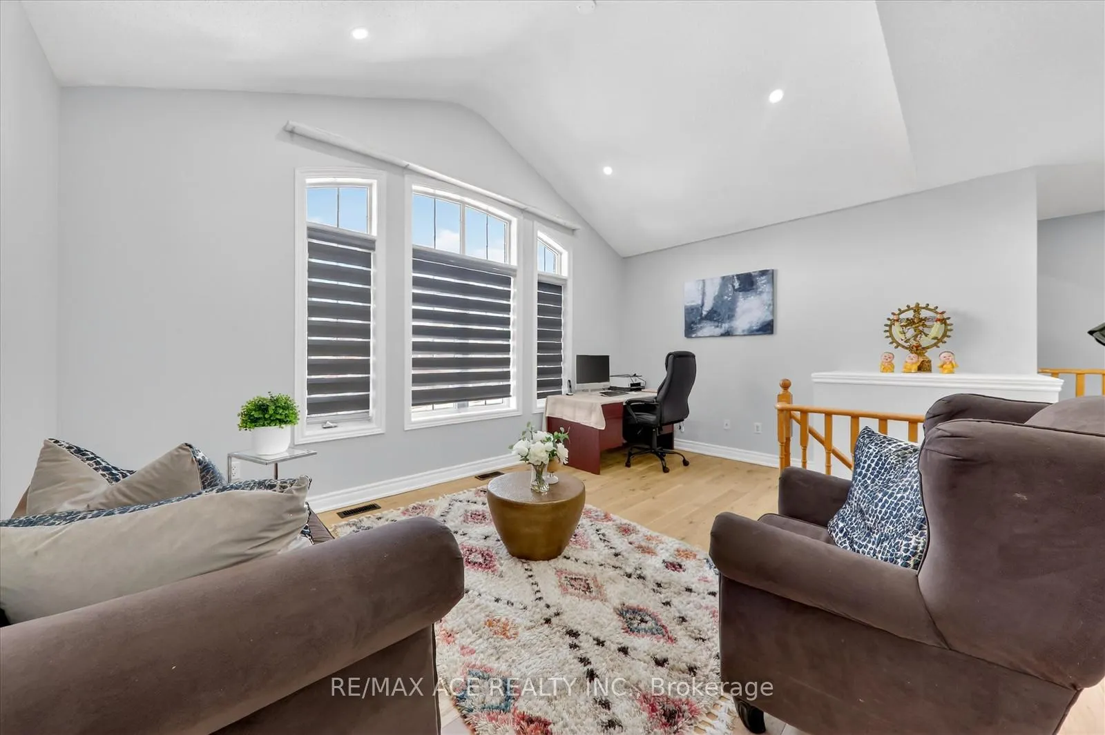 Photo 19 of 9 Invitational Road, Brampton, Bram East — HOMEH