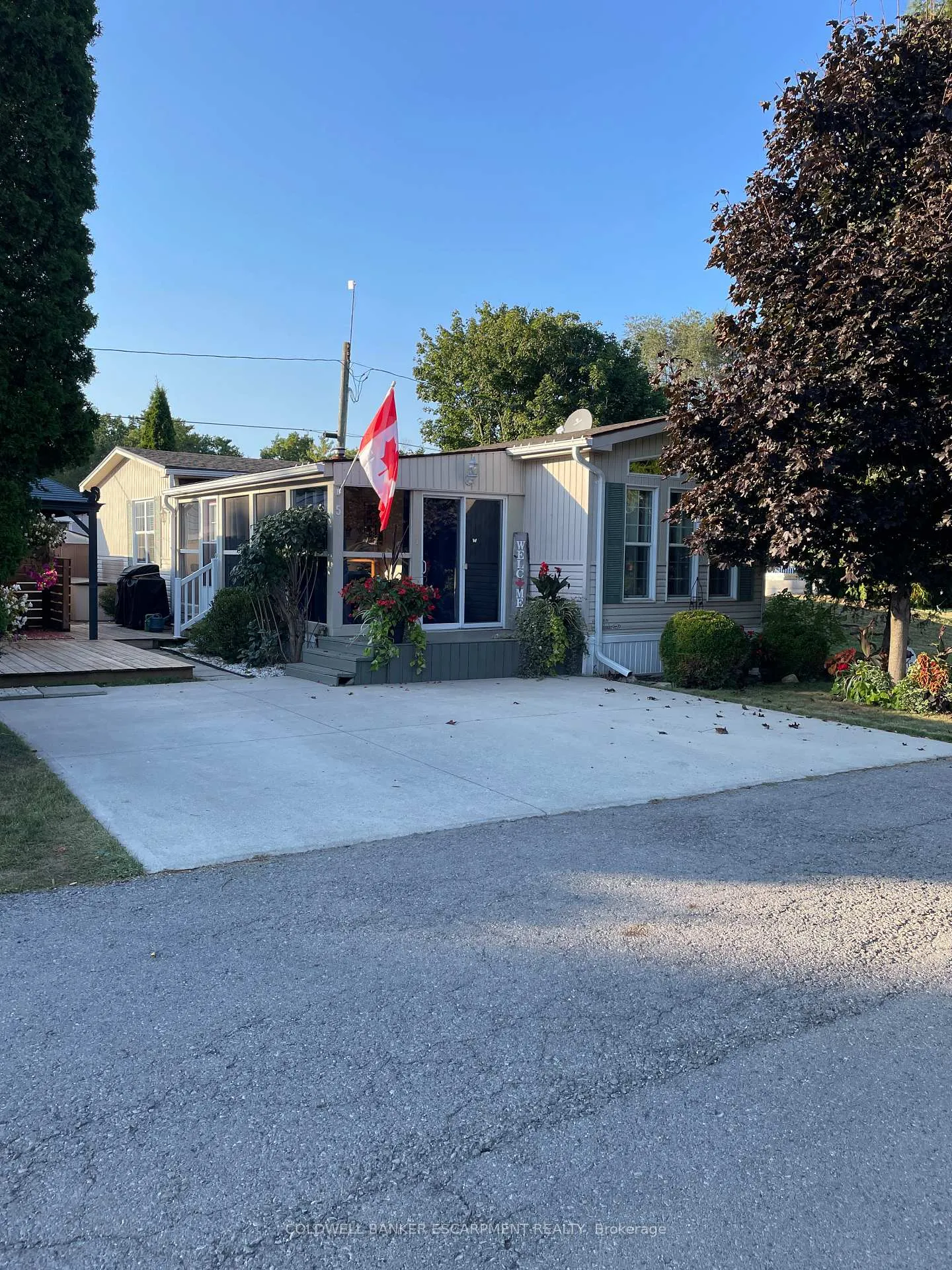 Front of Unit 5 Spruce, 4449 Milburough Line S