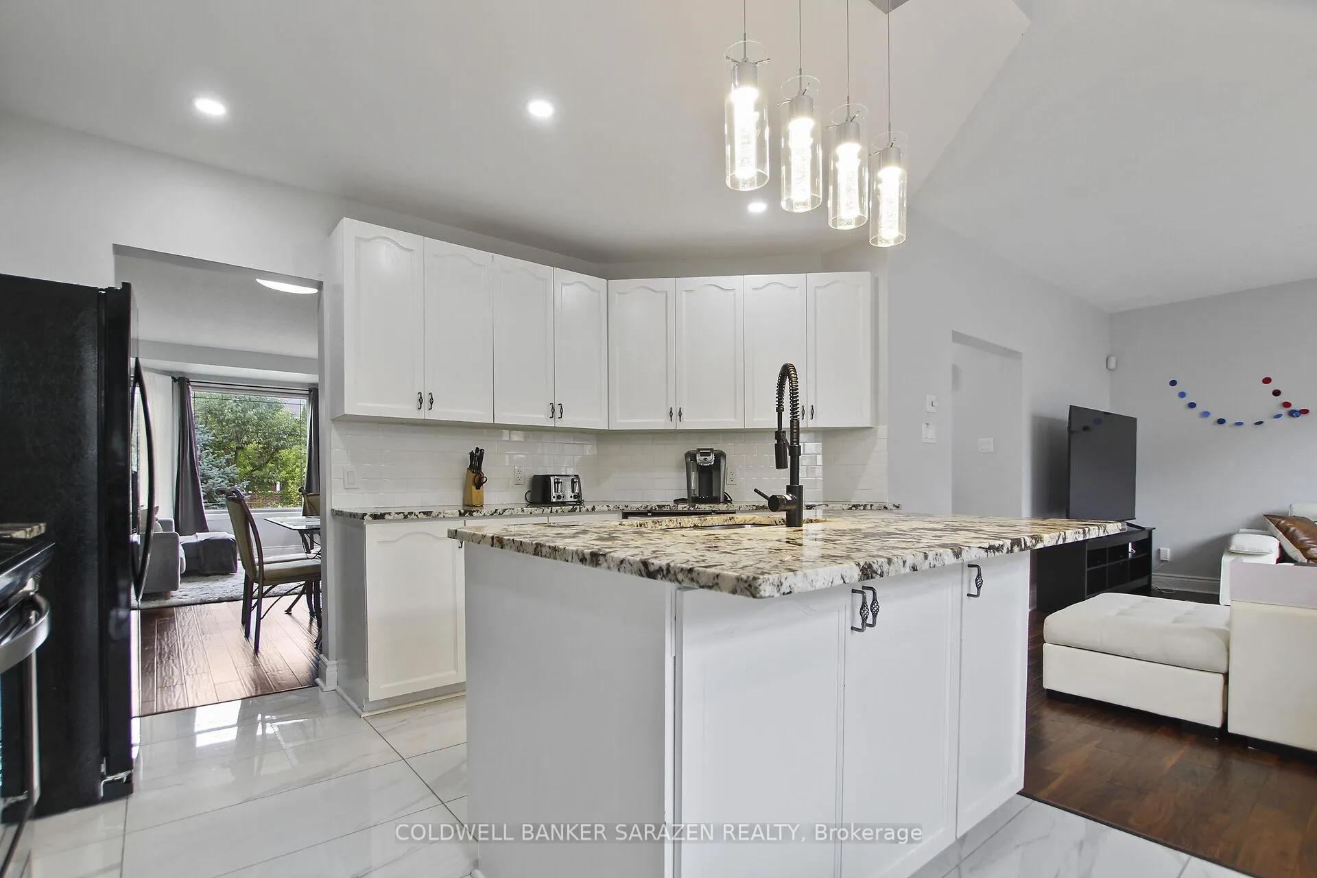 Photo 16 of 399 Stoneway Drive, Ottawa, Barrhaven East — HOMEH