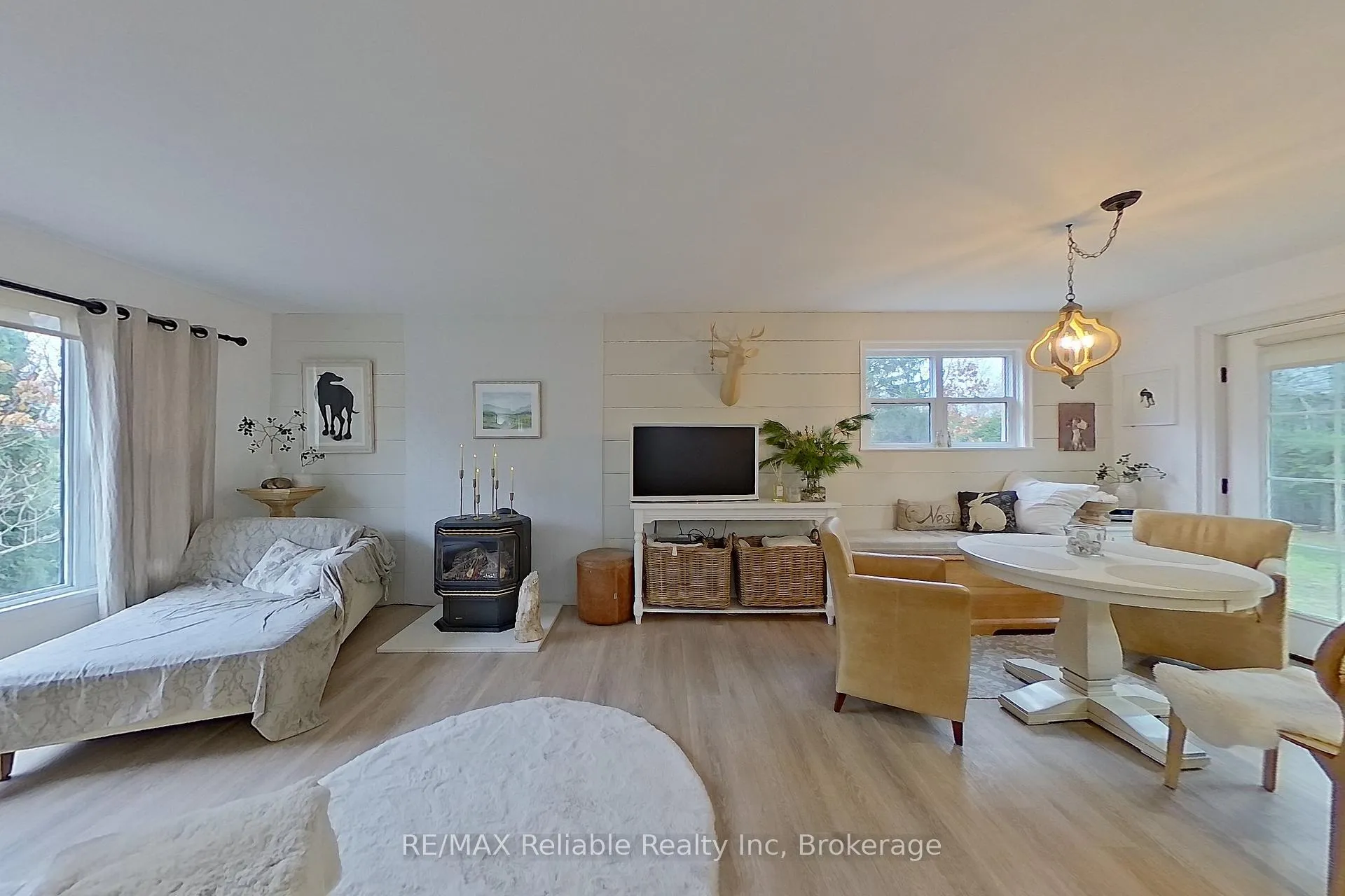 Photo 9 of 57 Cameron Street, Bluewater, Bayfield — HOMEH