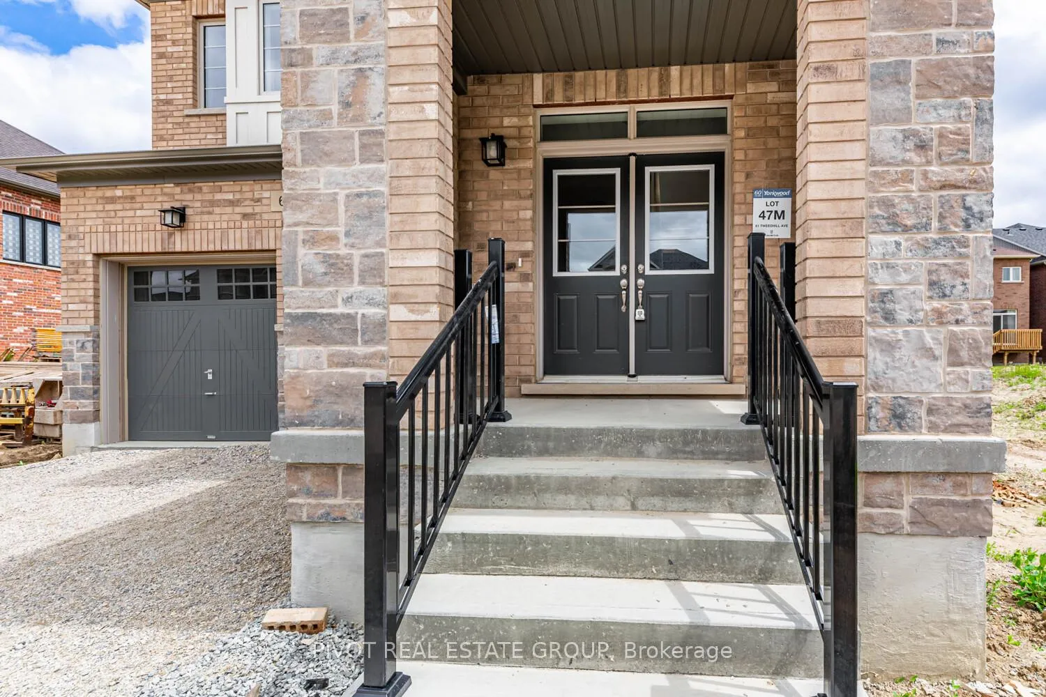 Photo 2 of 61 Tweedhill Avenue, Caledon, Rural Caledon — HOMEH