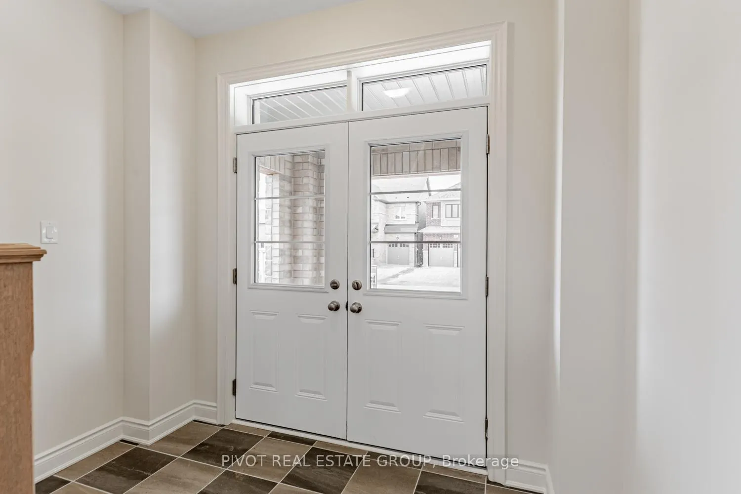 Photo 3 of 61 Tweedhill Avenue, Caledon, Rural Caledon — HOMEH