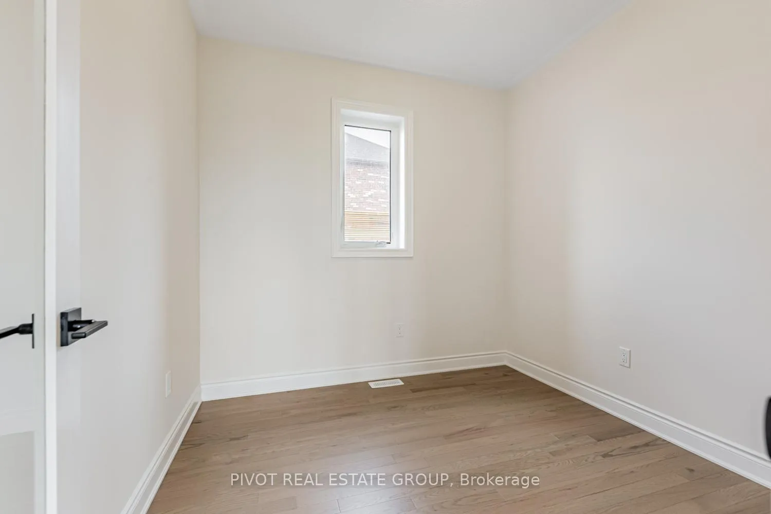 Photo 8 of 61 Tweedhill Avenue, Caledon, Rural Caledon — HOMEH